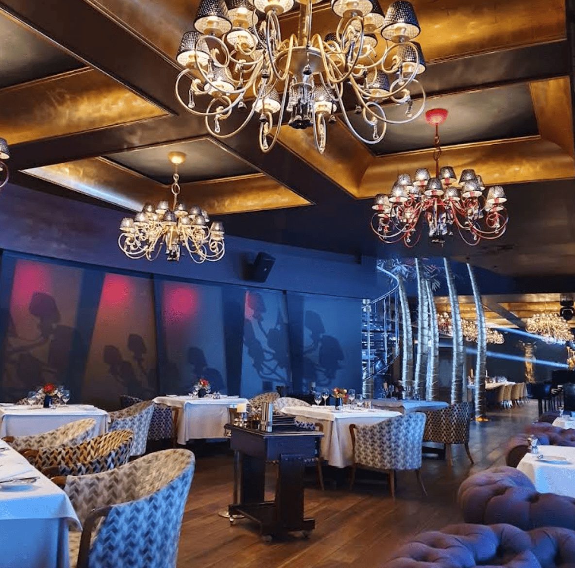 Coast Restaurant and Lounge в Днепре, вид на реку с террасы