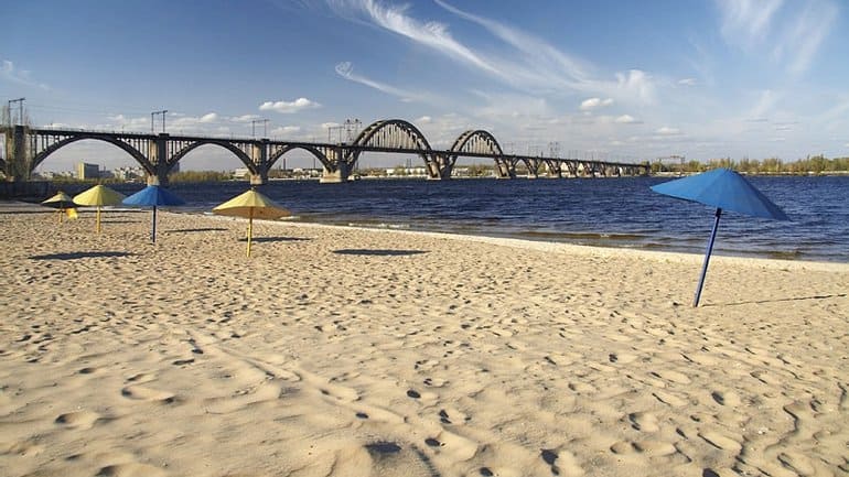 Монастырский остров в Днепре