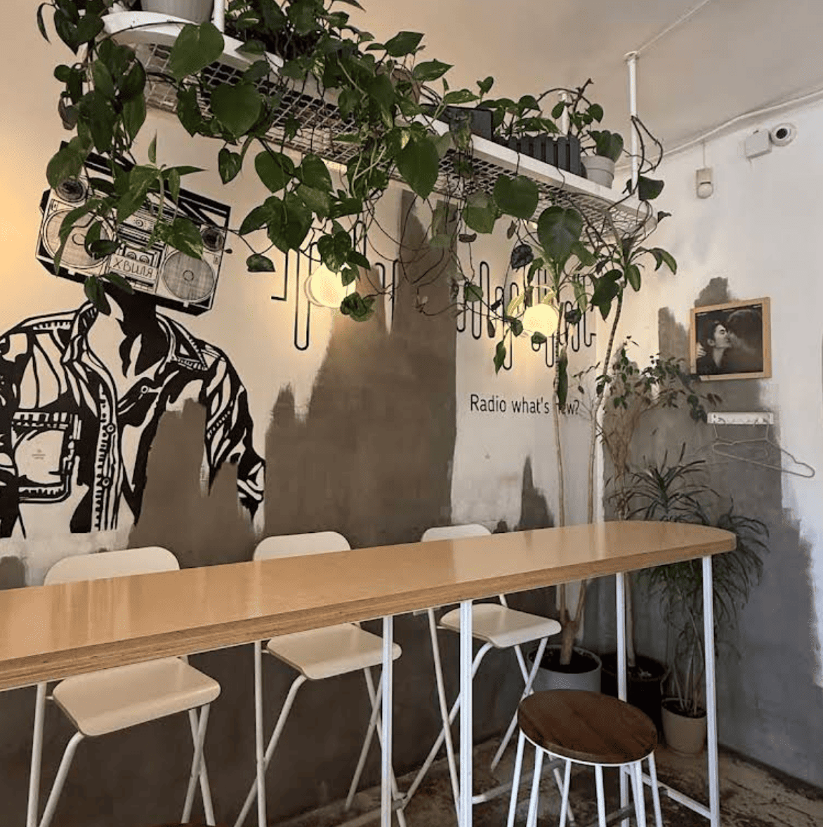 Кав'ярня Radio Wave Coffee на Мечникова в Дніпрі