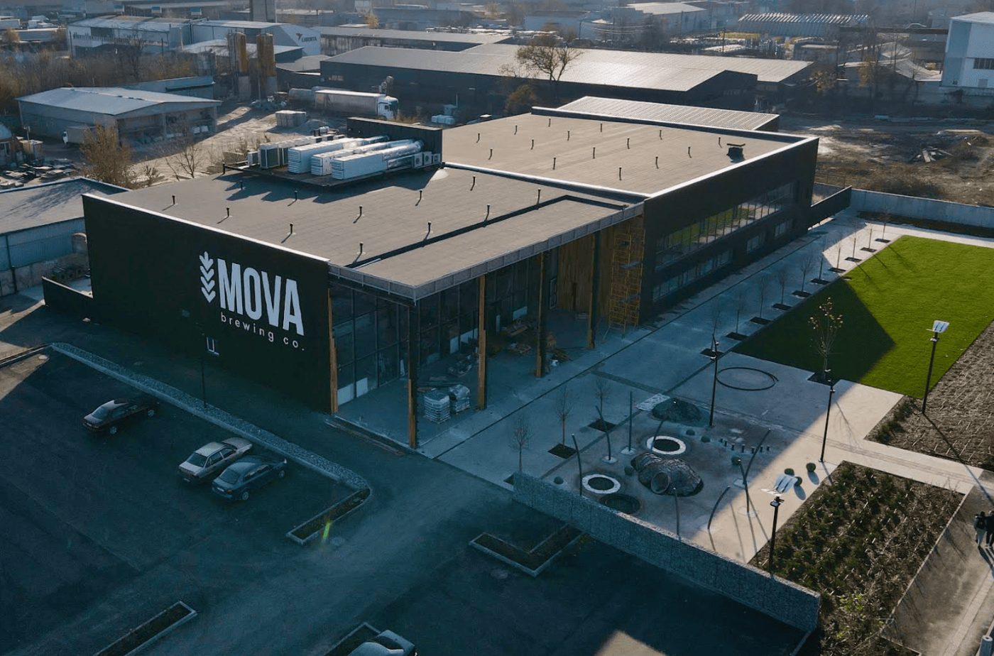 Пивний простір MOVA на проспекті Праці в Дніпрі